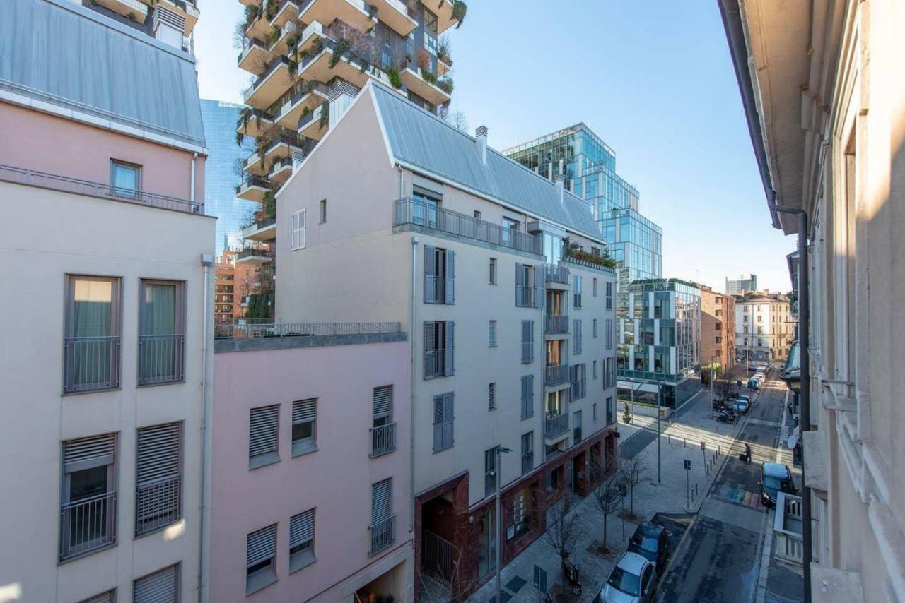 Joivy 1Br Apt In Isola With Stunning View To Bosco Verticale Milan Exterior photo